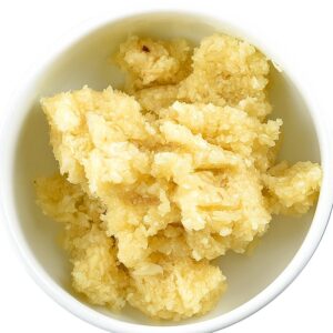 Minced Garlic (蒜泥 - Suànní)