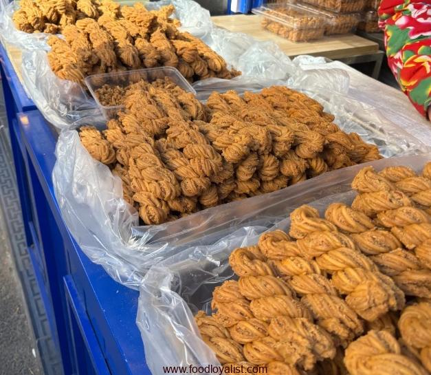 Tianjin Mahua (Fried Dough Twists)