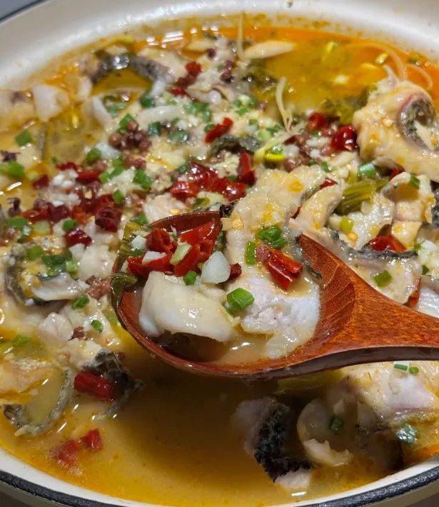 Suan Cai Yu（Boiled Fish with Sichuan Pickles）